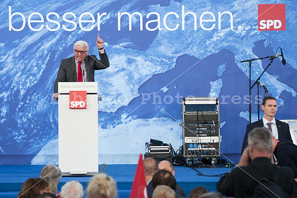 Martin Schulz Campaigns For European Parliament at Alexanderplatz