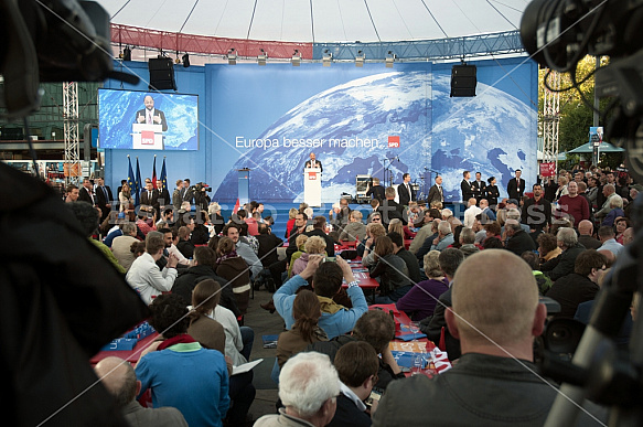 Martin Schulz Campaigns For European Parliament at Alexanderplatz