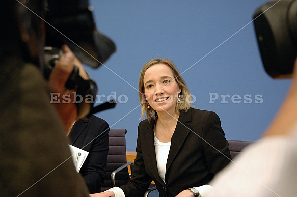 Minister for Family Affairs Kristina Schröder at the Federal Press Conference